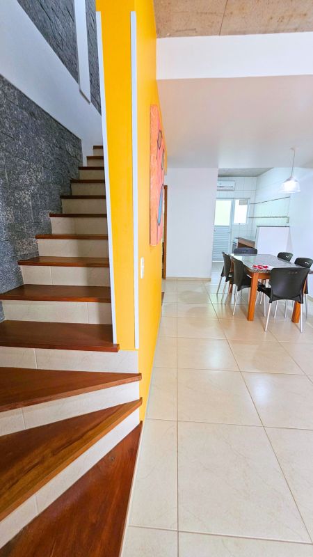 Duplex com Varanda Ver (6)