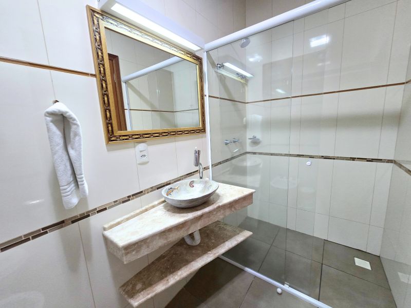 Suites com Varanda Horizontais (3)