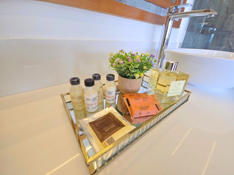 Master Suite com Banheira e vista para o mar (19)