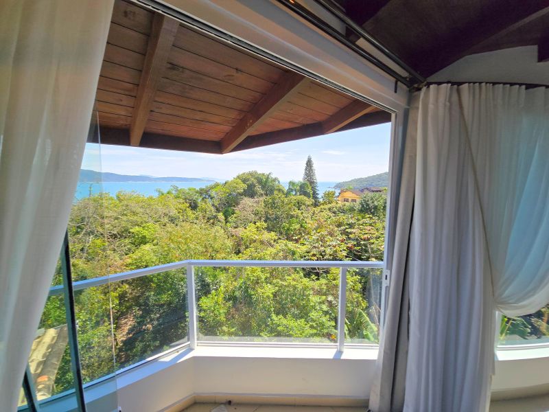 Master Suite com Banheira e vista para o mar (30)