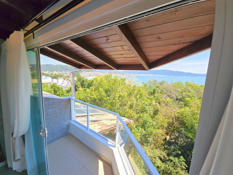 Master Suite com Banheira e vista para o mar (31)