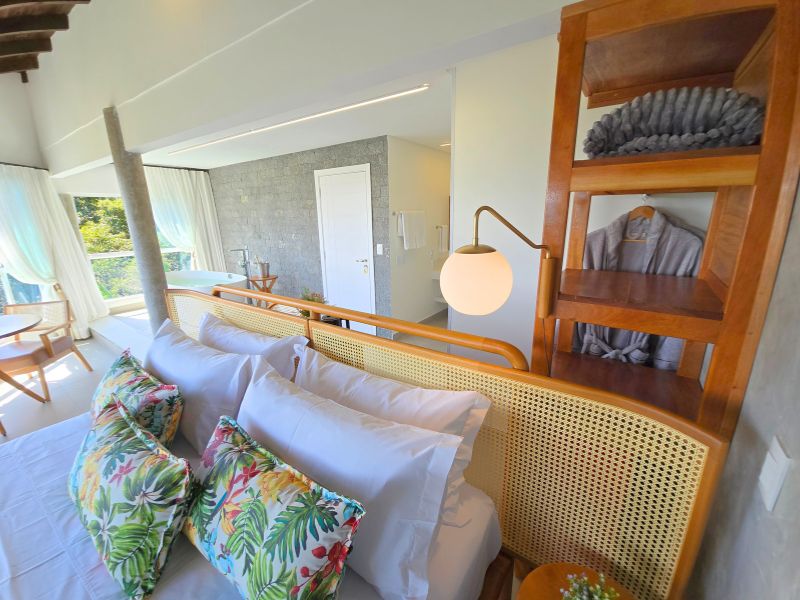 Master Suite com Banheira e vista para o mar (35)