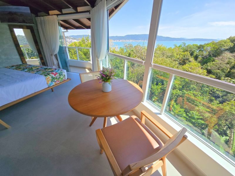 Master Suite com Banheira e vista para o mar (42)